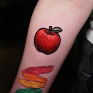 apple embroidery 