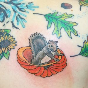 Sassy little squirrelArtist: Azarja van Der Veen