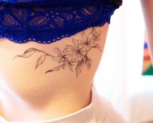 Flower tattoo by Jayeon 