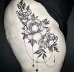 Floral ornamental hip piece by Ludan ⚜️ @grumpy_doper
