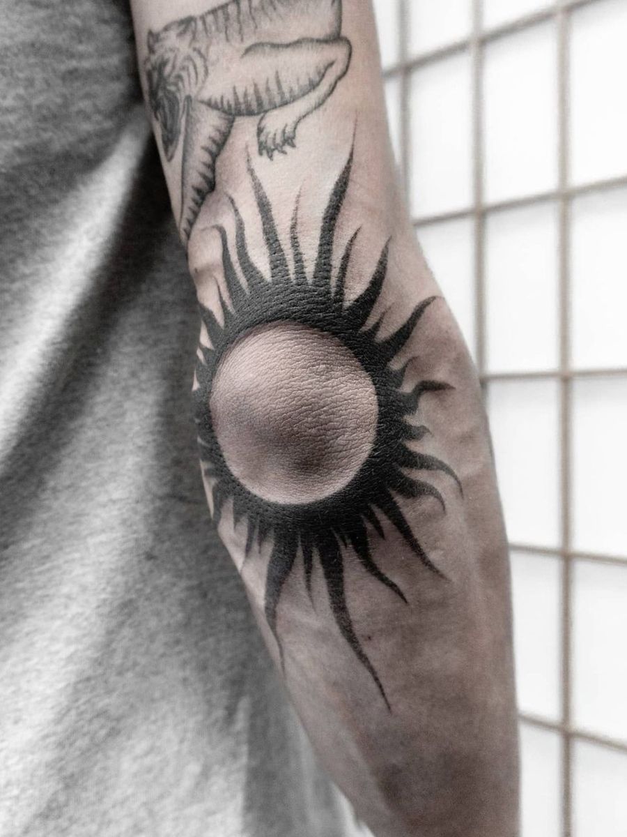 Tattoo uploaded by Valentino Dellagiacoma • Blackwork sun tattoo • Tattoodo