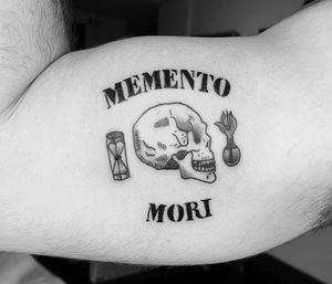Memento Moro, traditional skull 
