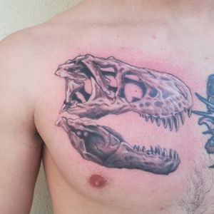 T-Rex skull done by myself on me #realistictattoo #inktattoo #blaktattoo #realistic#tattoo #skull #dinosaur #trex 