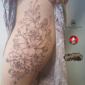 Beautiful soft floral thigh piece 