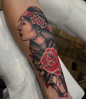 Lady head/Rose with small coverup