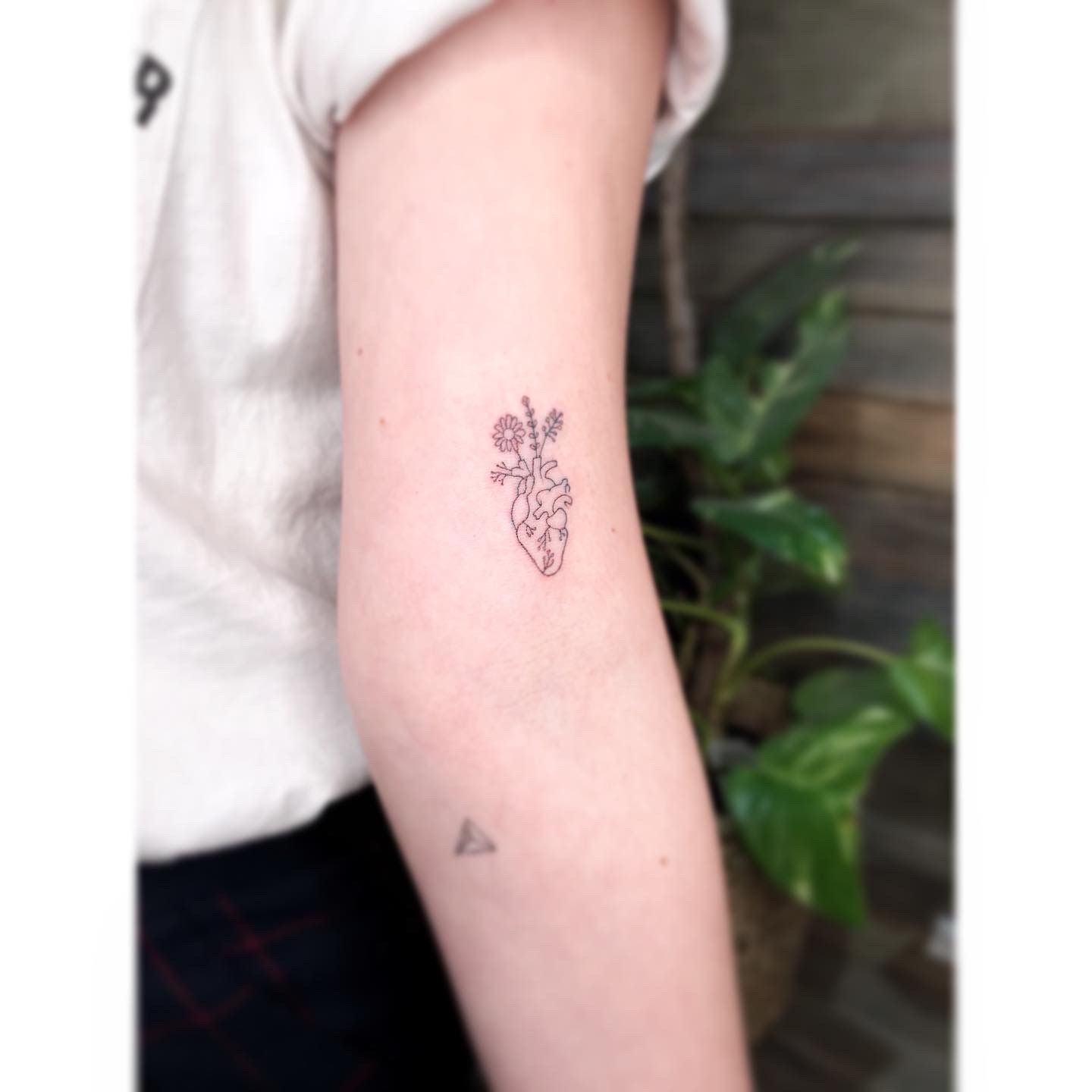 Tattoo uploaded by @Daniel_ink.tattoo • Fecha Romana @Daniel_ink.tattoo  (tatuador sin tatuajes ) • Tattoodo