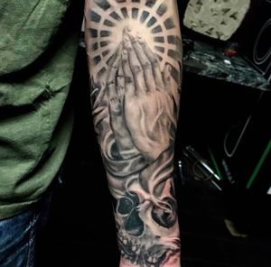 Cool black and grey forearm piece 👍🏼👍🏼