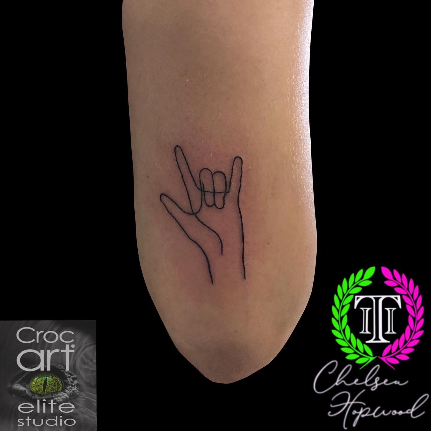  I Love You in sign language family ankle tattoos by Mike  instagramcomtattoohandsome The Dad is deafthe Mom and daughters got  matching   By Neck Deep Tattoo  Facebook