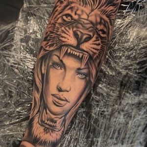 Chicano lion lady