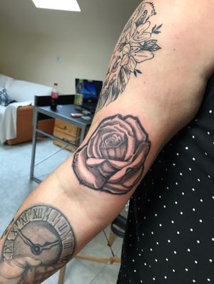 My raw realistic tattoo style rose 🌹🔥🖤