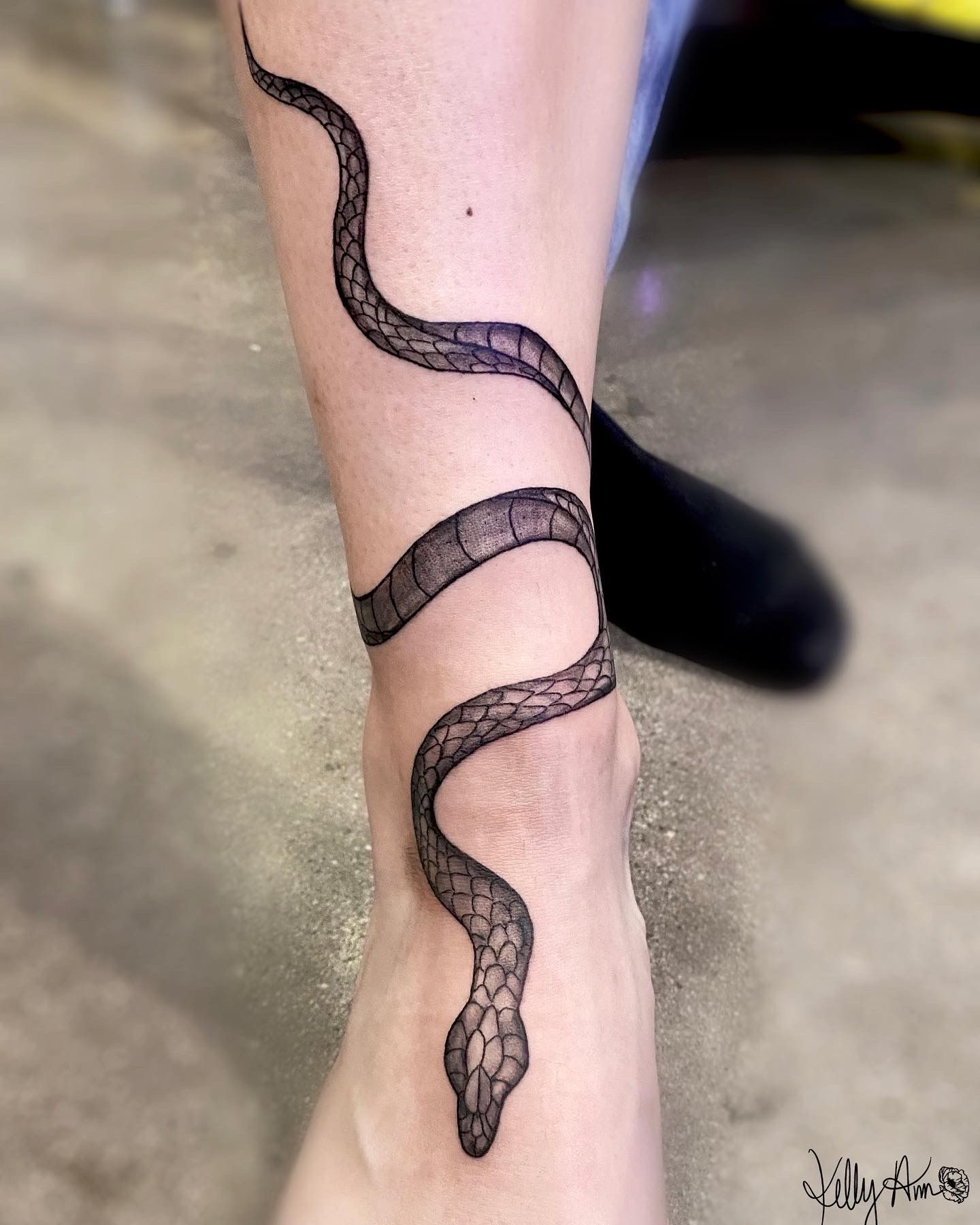Snake tattoo ankle leg  Tatuagem de cobra Tatuagem Tatuagens