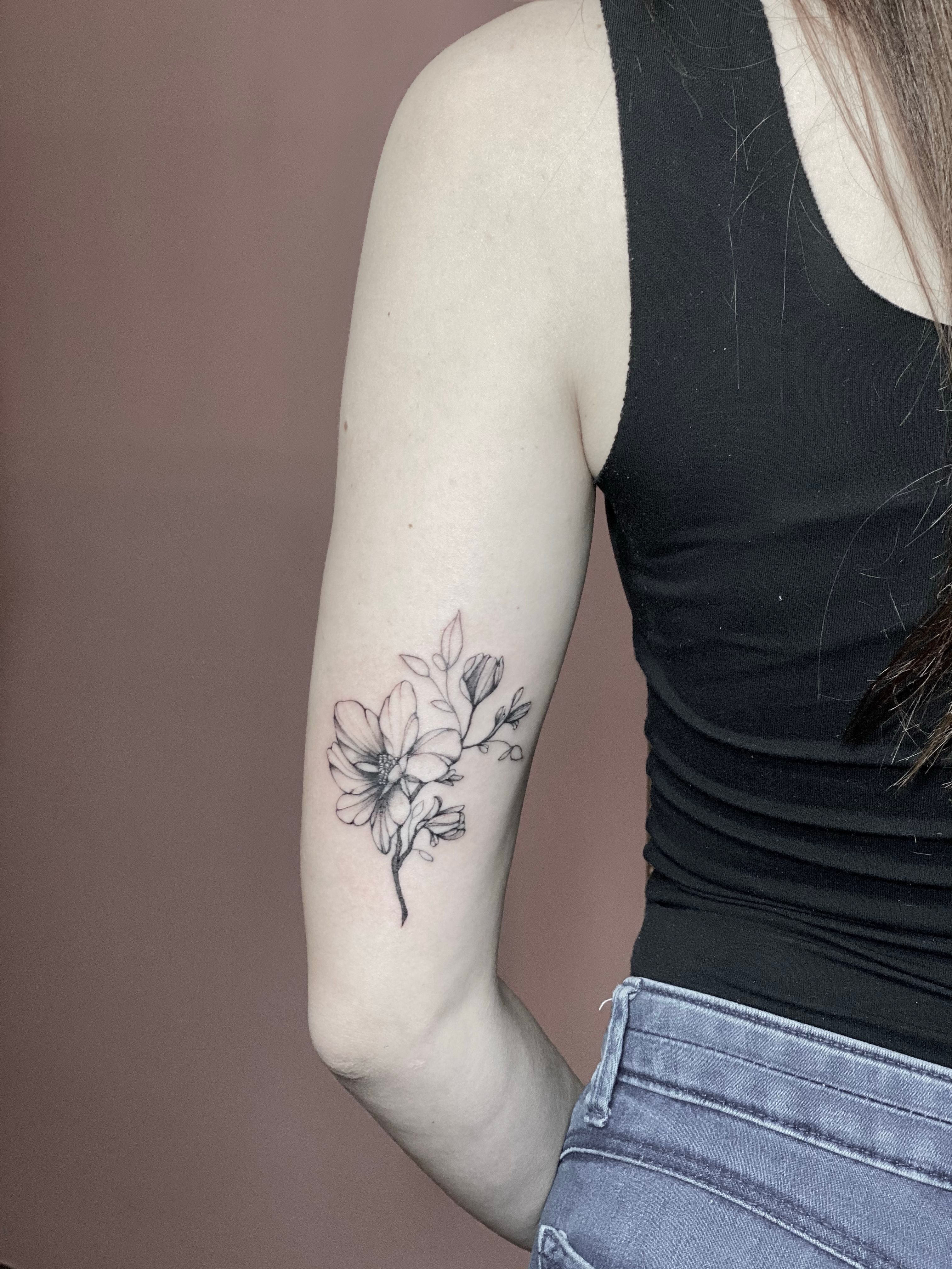 Tattoo uploaded by Christie Zwart  Magnolia tattoo magnolia abstract  floral texture  Tattoodo