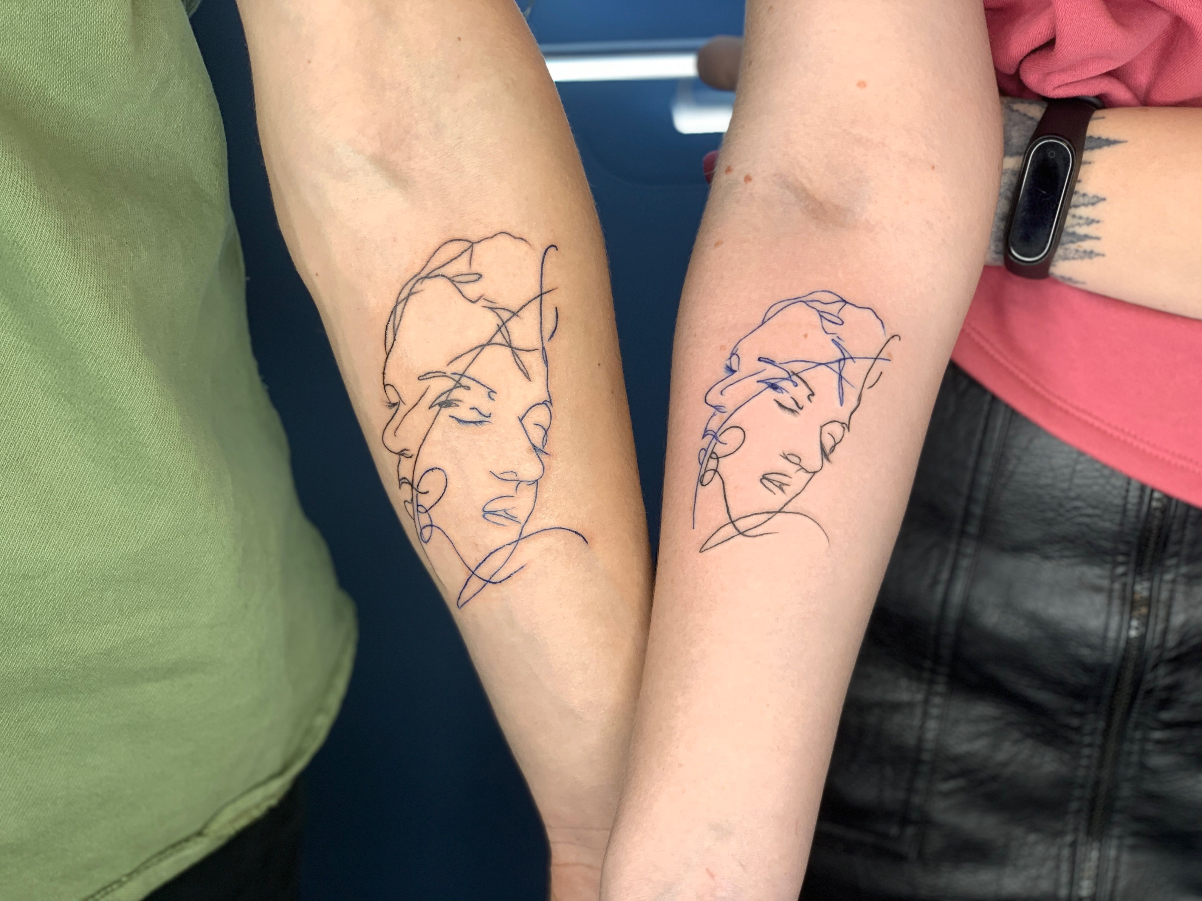 Amazon.com : 4 x 'Lesbian Couple' Temporary Tattoos (TO00010506) : Beauty &  Personal Care