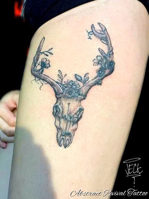 Floral cow skull 