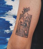 #tattoo #tarotcards #tarot #tarottattoo #lamoureux #lamoureuxtattoo #tattoolovers #minimalism #minimaltattoo #linework #dotwork #dotting #blackboldsociety #blxckink #oldlines #tattoosandflash #darkartists #topclasstattooing #inked #inkedgirls #inkedup #minimal #stattoo #smalltattoo