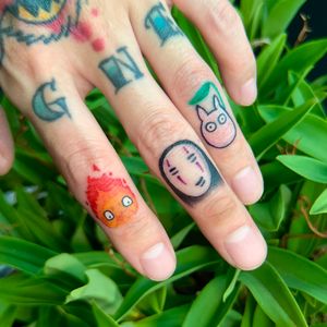 Cute small tattoos on fingers 