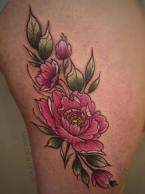 Peony Rose & colorful neotraditional flower piece #neotraditional #peonyrose #colortattoo #flowertattoos #marloeslupker