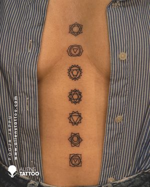 Amazing Chakra Tattoo by Pooja Jappu at Aliens Tattoo India.
If you wish to get this tattoo visit our website www.alienstattoo.com