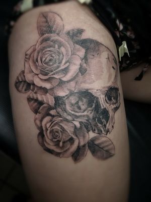 Skull and roses!