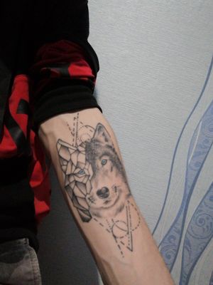 Wolf & geometry - my 1 tattoo:) 