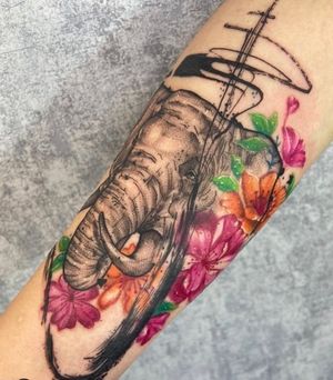 #elephant tattoo tatuaje ilustrativo.