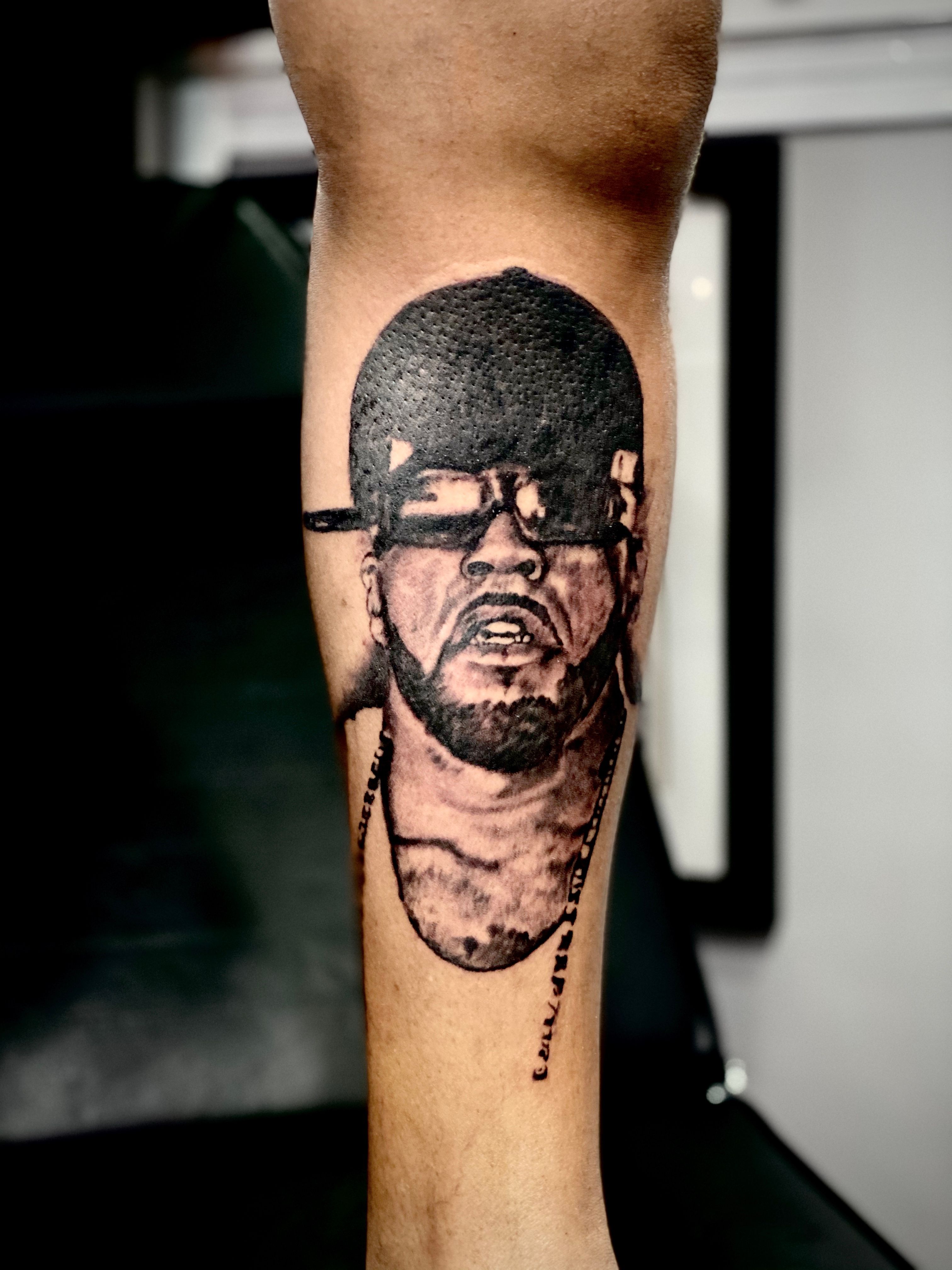 Mom Dad Band tattoo by: Neeru @kohinoor_tattoo Bilaspur Call-8349497757  #momdad #momdadtattoo #modadheartbeattattoo #momdadbandtattoo  #bandtattoo... | By Kohinoor Tattoo | Facebook