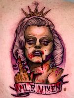 Zombie Marilyn Monroe. This afternoon has super fun with this piece 🤟🧟‍♀️ 