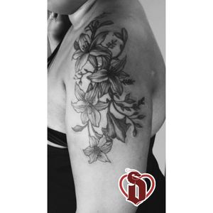Flowers done by our artist Cicero 