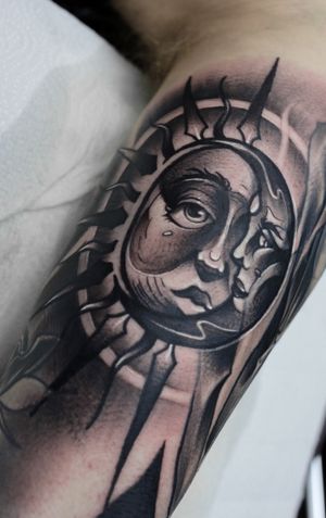 SATELLITE Created for Alex, glad we completed your sleeve with that piece! Thank you for the trust 🙏 #radtattoos #suntattoo #inkedmag #moontattoo #thebesttattooartists #neotradeu #neotradworldwide #sunmoon #cooltattoos #blackandgrey #gapfillertattoo #armtattoo