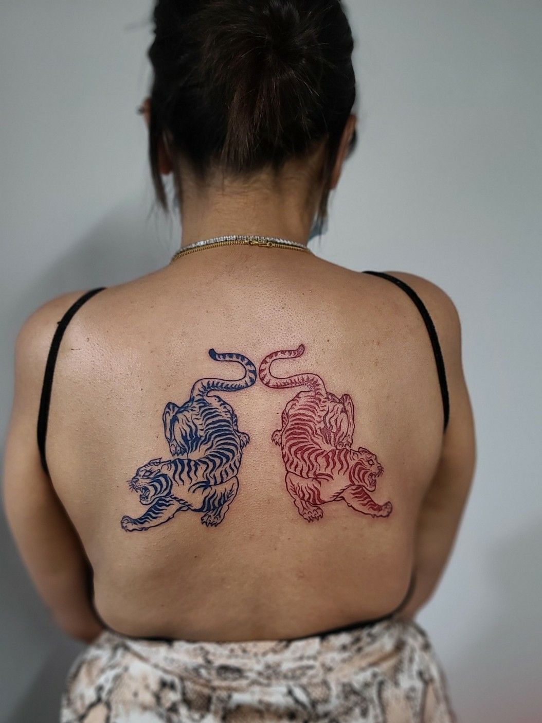 YANT SUEA Represents Power and Authority The tiger Sak Yant Tattoo is  common among Thai people with dangerous occupations and Muay Thai   Instagram