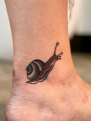 Snail from my “available” flash highlight on Instagram