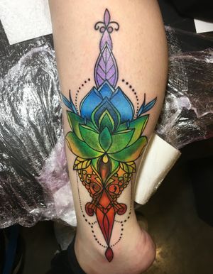 Cover up tattoo in chakra colours 