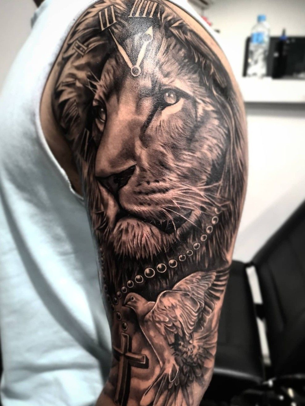 Armor of God and Lion of the tribe of Judah  Lion tattoo Lion hand tattoo  Lion tattoo design