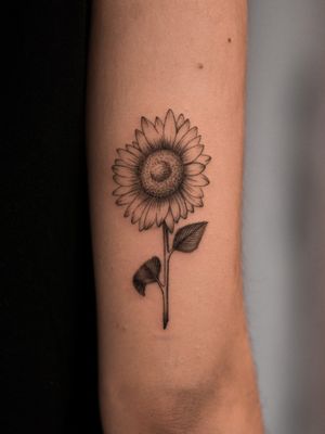Sunflower tattoo 🌻