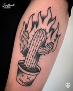 • Cactus 😵 • very cool simple blackwork tatt based on customer’s sketch by our resident @dr.ivo_tattoo Books/Info: 👉🏻@southgatetattoo •••#cactustattoo #cactus #tattoos #southgatetattoo #sgtattoo #sg #customtattoo #blackwork #traditionaltattoo #tatt #londontattooartist #london 