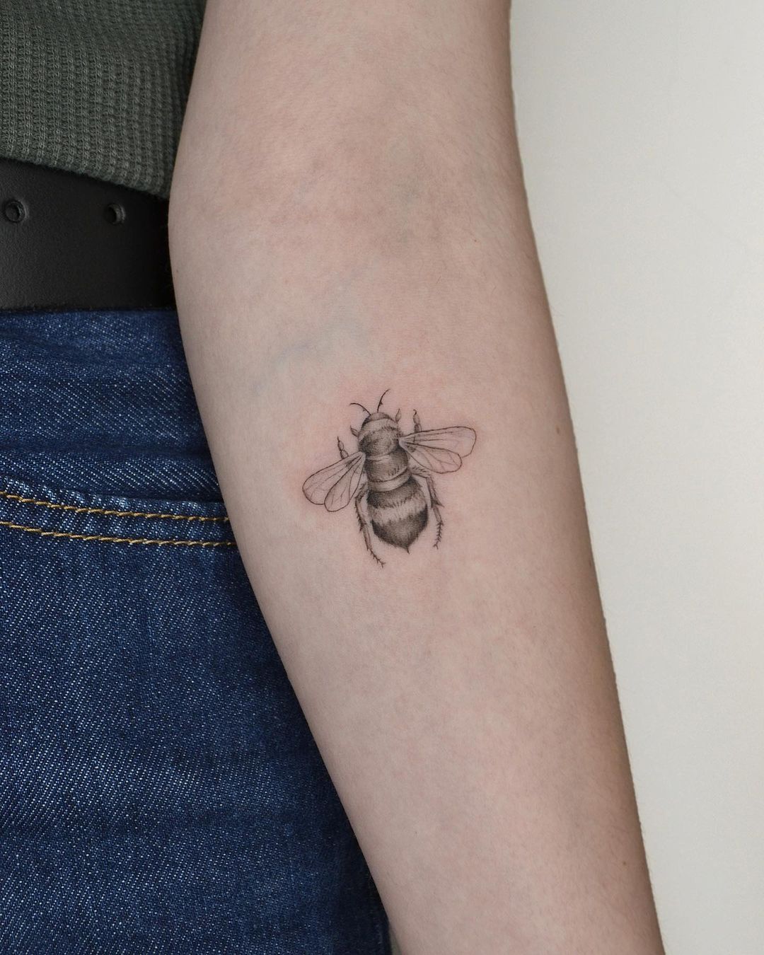 Old London Road Tattoos — 😻 bee hand piece by Luna! Little #bee and...