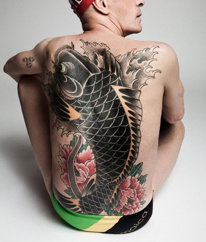 Tag someone who'd love this! 😍 Two Koi Fish tattoo by @tritoan__seventhday  💉 Follo… | Idéias de tatuagem femininas, Tatuagens pequenas, Tatuagens de  arte corporal
