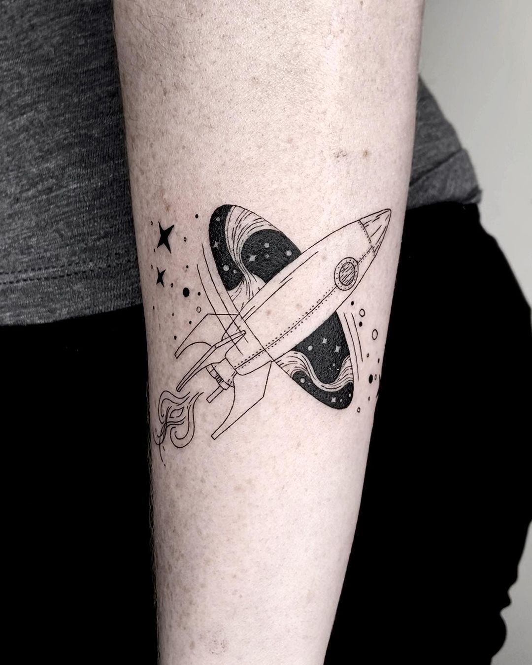 Rocket Tattoos And Meanings-Rocket Tattoo Designs, Pictures, And Ideas -  HubPages