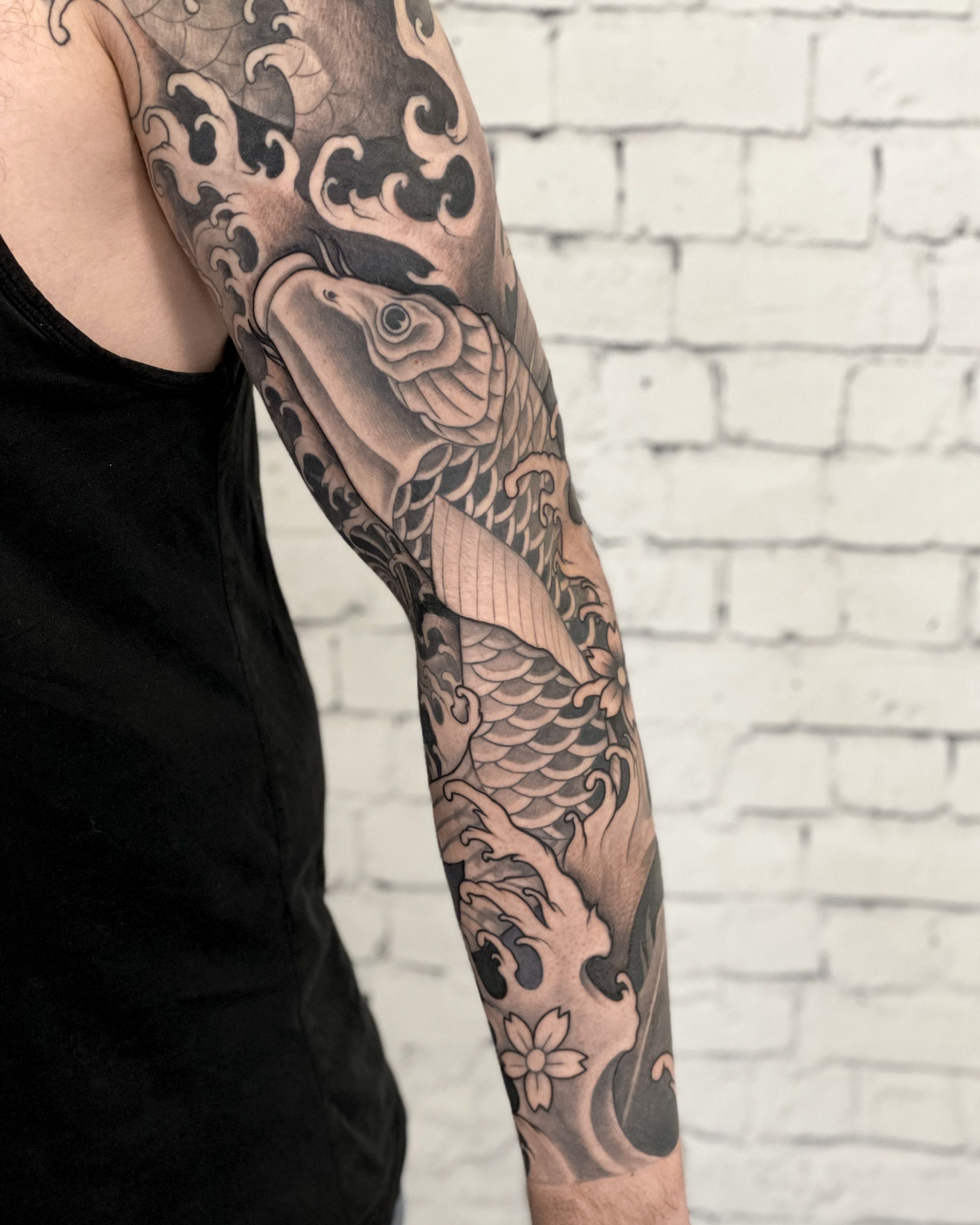 ลายนำมอใหม  Sleeve tattoos Wave tattoo design Wave tattoo sleeve