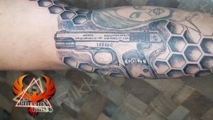 168896, patented April 20, 1897 and manufactured on December 22, 1903 by Colt's PT FA Mfg Co, Hartford CT, USA was the one which was used by Bhagat Singh to shoot John Saunders, the Assistant Police Superintendent, outside the Punjab Civil Secretariat in Lahore on December 17, 1928.#bhagatsingh #colt #pistol #proudtobepunjabi #punjabi #historical #realstory #rajguru #sukhdev #bhagatsinghji #tattoo #tattoolife #tattoooftheyear #coltguns #1928 #hartford #usa #fullsleevetattoo #beehives #portrait #ink #inked #tattoodesign #power #motivation #elbowtattoo #punjab #fanofbhagatsingh