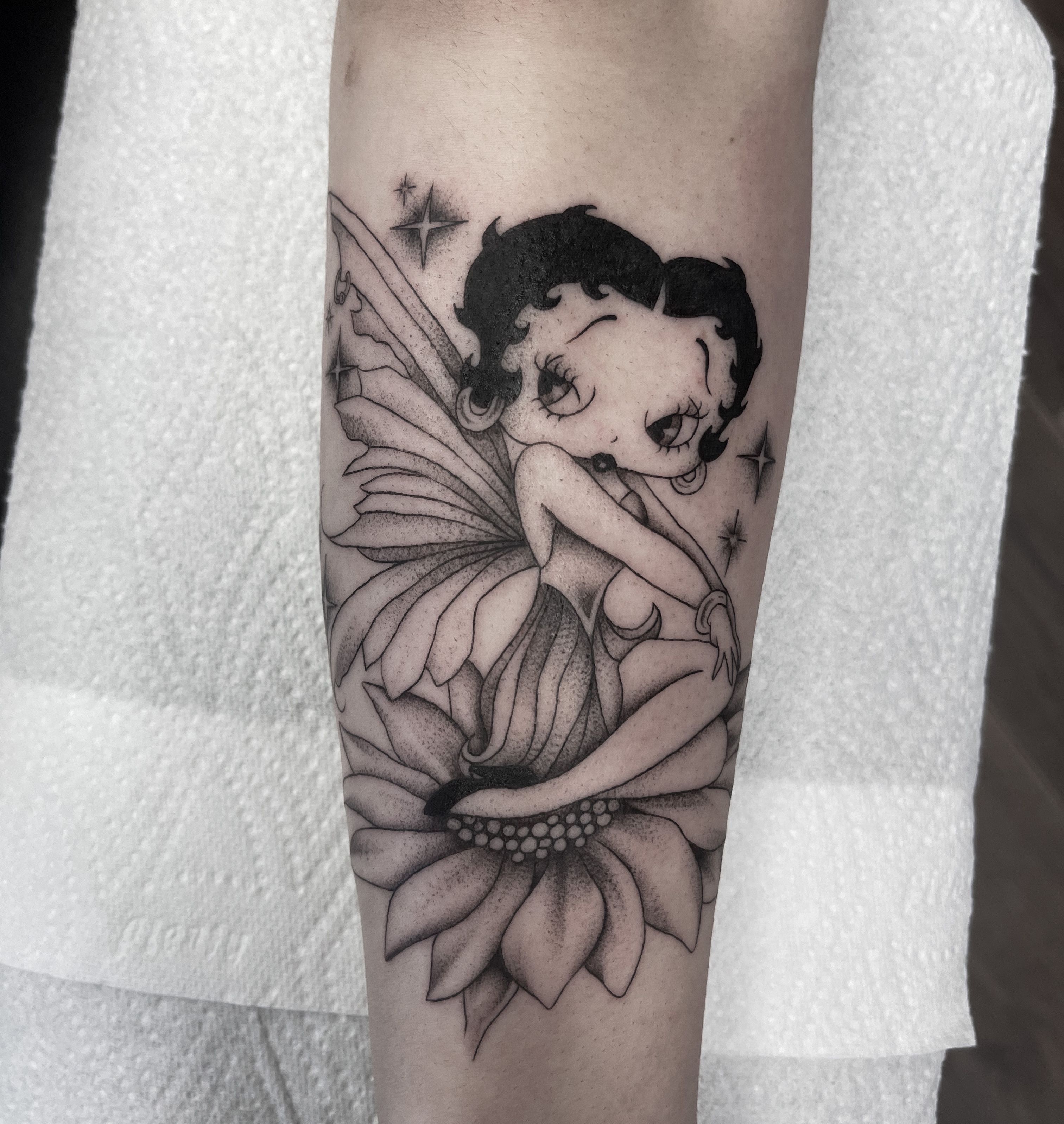jeremylynkimzey killed this classic Betty boop tattoo. For booking call the  shop or send us a direct message and ask for Jeremy. | Instagram