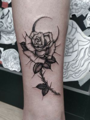 Black rose done by me at Freak Ink Tattoo Studio (BA).Hope u like it!🖤