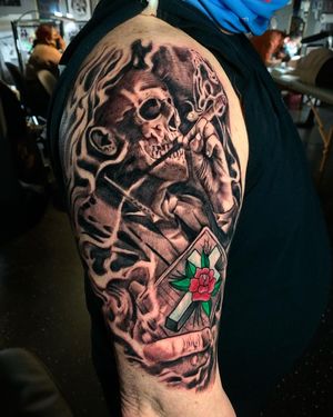 Work done on a cool classic client, kind of a cover up/add on. He had that cross since 1978, I tried to change his mind not to touch it, but didn’t work. 