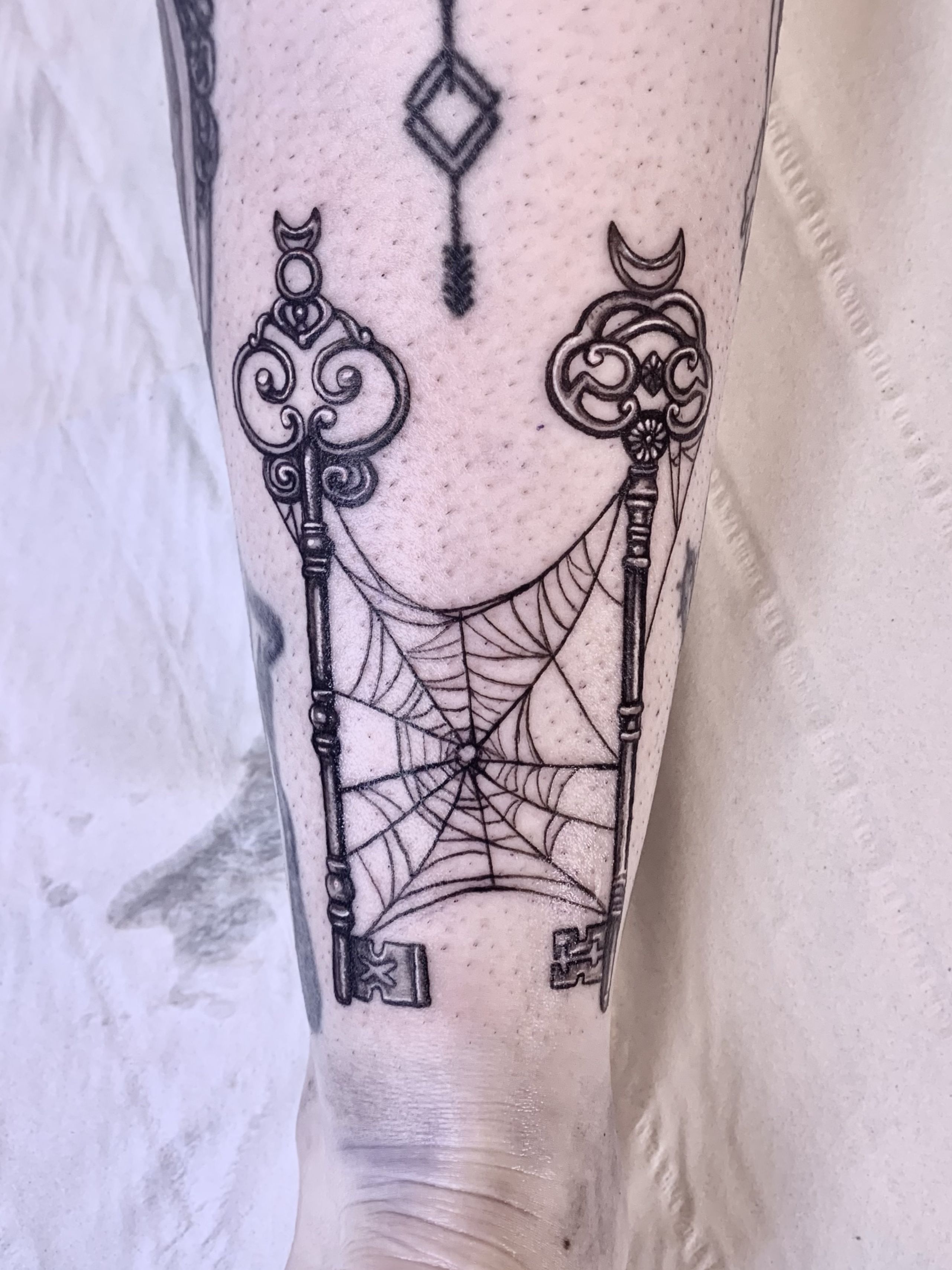 Skeleton Key by Cory Craft, Black Swan Tattoo. Lakeland, Fl. : r/tattoos