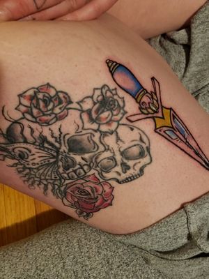 Personal leg piece, I've tattooed onto myself! 