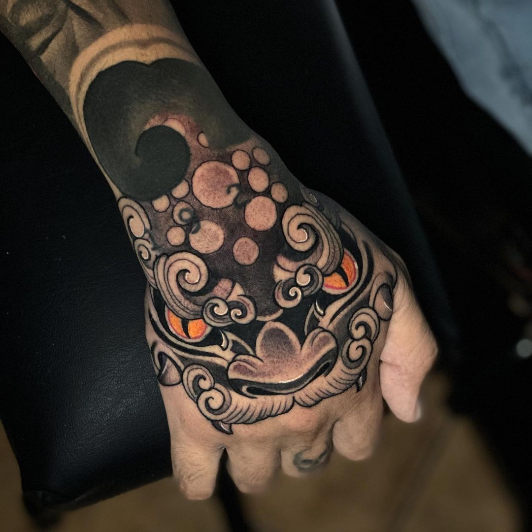 Japanese Foo Dog Hand Tattoo • Tattoodo