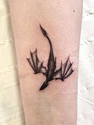 Pretty little dragon! . . #dragon #dragontattoo #dragontattoos #dungeonsanddragons #blackwork