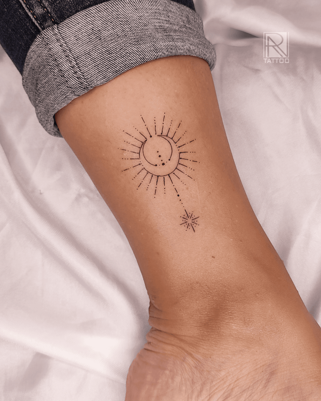 Big Sunburst Bundle | Unique wrist tattoos, Sunset tattoos, Sun tattoos