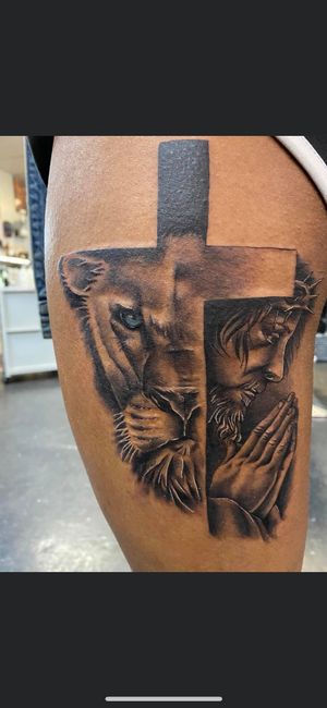 I want this tattoo but i cant seem to find a good tattoo artist hopefully this app helps and instead of the lion i want a elephant to represent my mother.