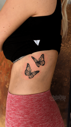 Follow our studio @tattooinlondon for more cool tattoos daily 🖤 everything what you see here are projects created by our talented team.Bookings available for June/JulyFollow link in bio for best way to book your tattoo with us!#smalltattoos #cutetattoos #cooltattoos #tattoosforever #butterflytattoo #butterfly #ribtattoo #ribstattoo #blackworktattoo #finelinetattoo #delicatetattoo #tattoosforgirls #londontattoostudio #tattoolondon #dailytattoos #blackworklondon